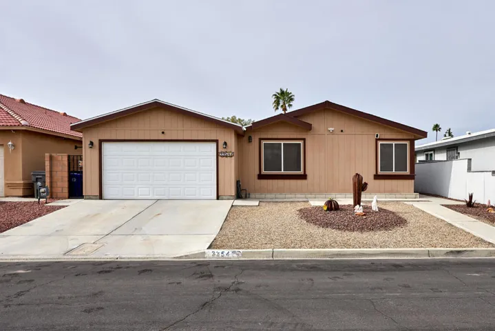 33541 Les Rd Thousand Palms CA-large-009