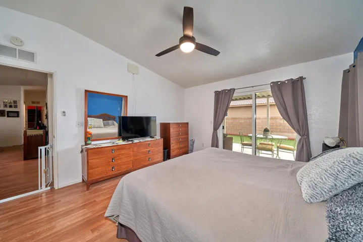 33541 Les Rd Thousand Palms CA-large-027