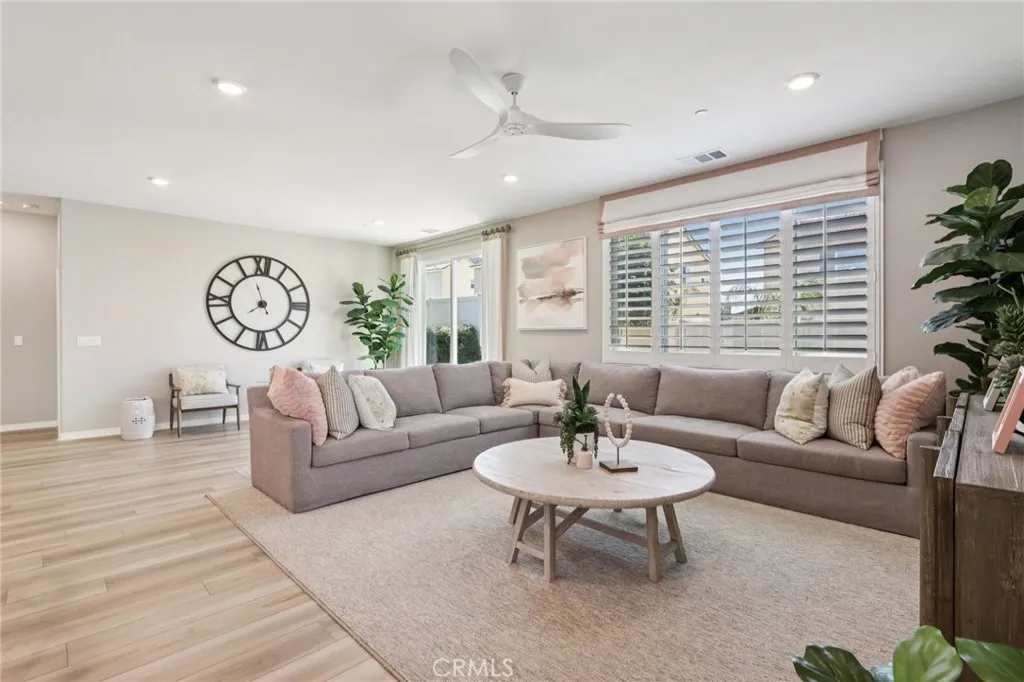 32057 Rambling Court, Winchester, California 92596 home-pic-6