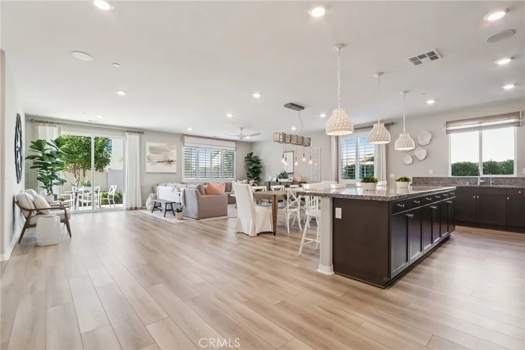 32057 Rambling Court, Winchester, California 92596 home-pic-9