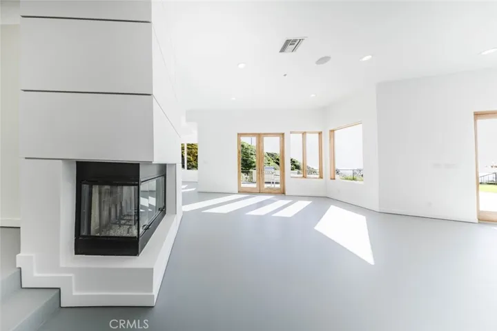 2004 Glen Allen Lane, Altadena, California 91001