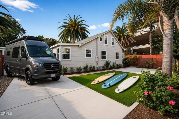 Front with AI Sprinter and Surfboards.