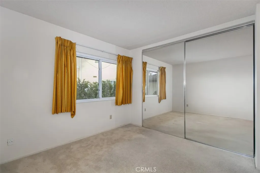 19291 Berclair Lane, Tarzana, California 91356 home-pic-31