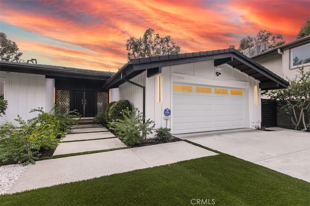 19291 Berclair Lane, Tarzana, California 91356 home-pic-2