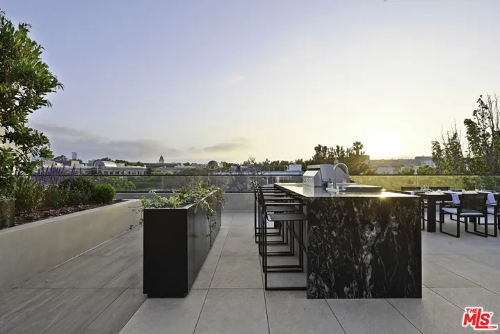 Rooftop Deck