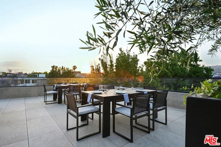 Rooftop Deck