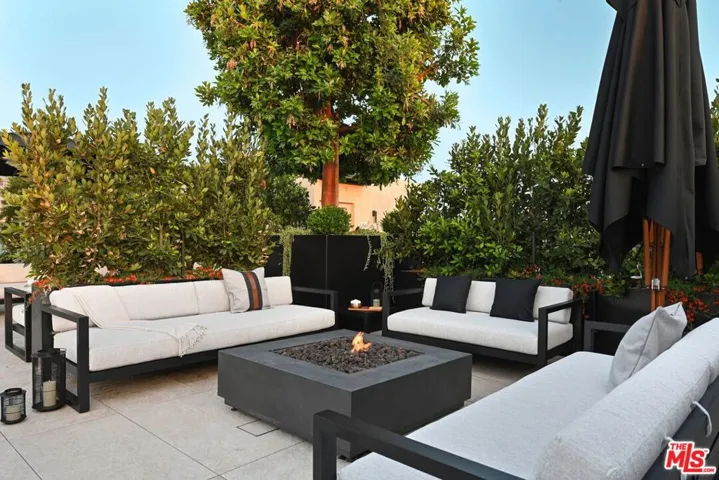 Rooftop Deck