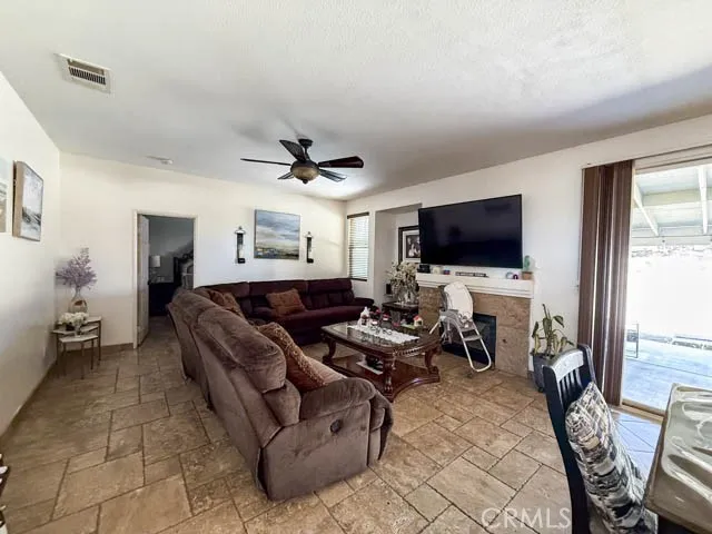 13256 8th, Victorville, California 92395 home-pic-12
