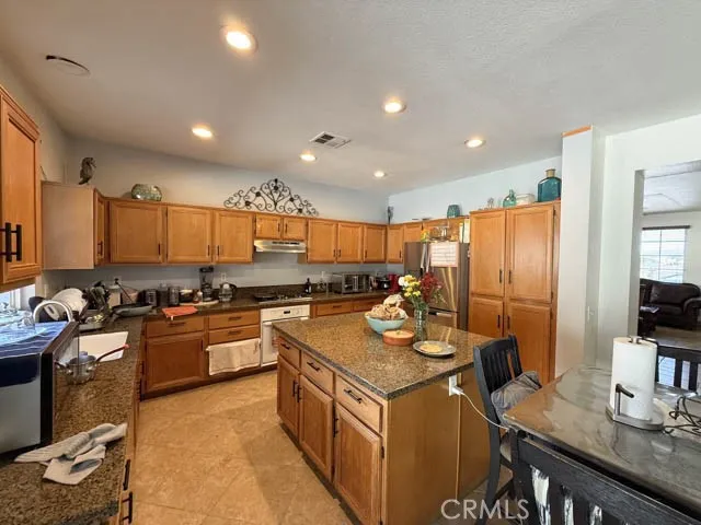 13256 8th, Victorville, California 92395 home-pic-10