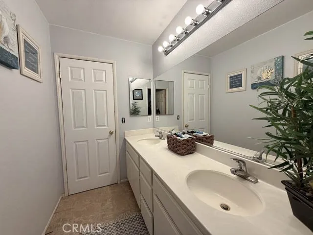 13256 8th, Victorville, California 92395 home-pic-17