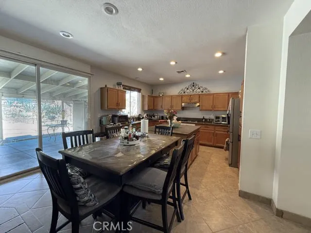 13256 8th, Victorville, California 92395 home-pic-9
