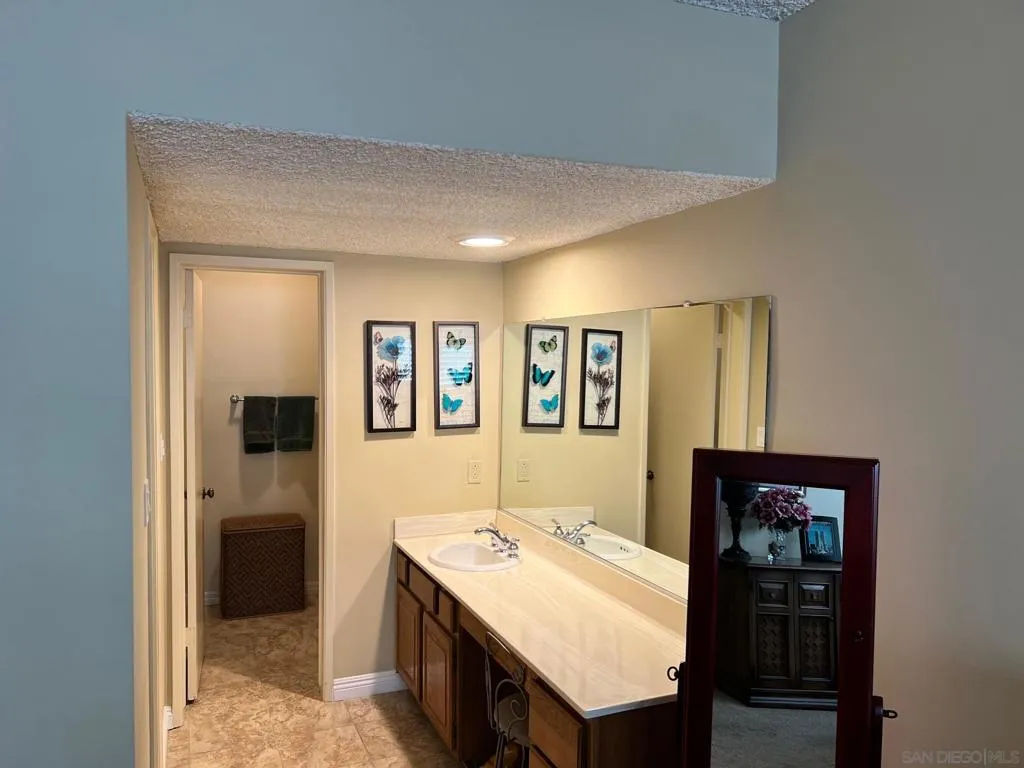 4487 Colbath Ave 207, Sherman Oaks, California 91423 home-pic-17