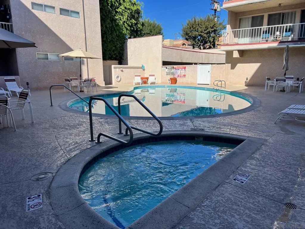 4487 Colbath Ave 207, Sherman Oaks, California 91423 home-pic-4