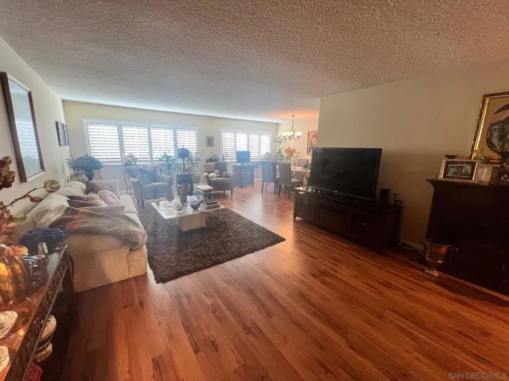4487 Colbath Ave 207, Sherman Oaks, California 91423 home-pic-10