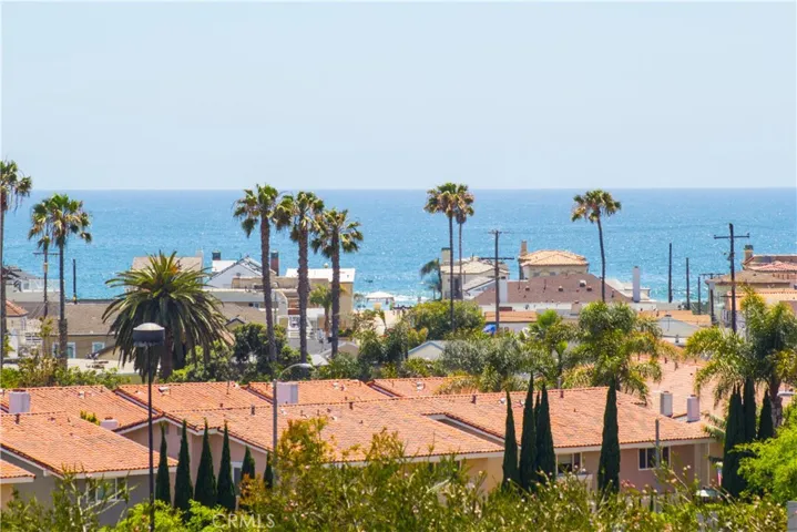 200 Paris Lane 109, Newport Beach, California 92663