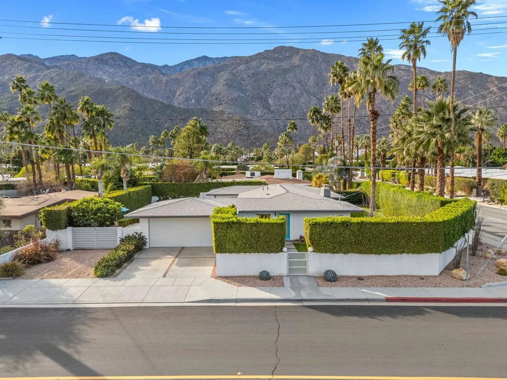 783 E Mesquite Avenue, Palm Springs, California 92264 home-pic-3