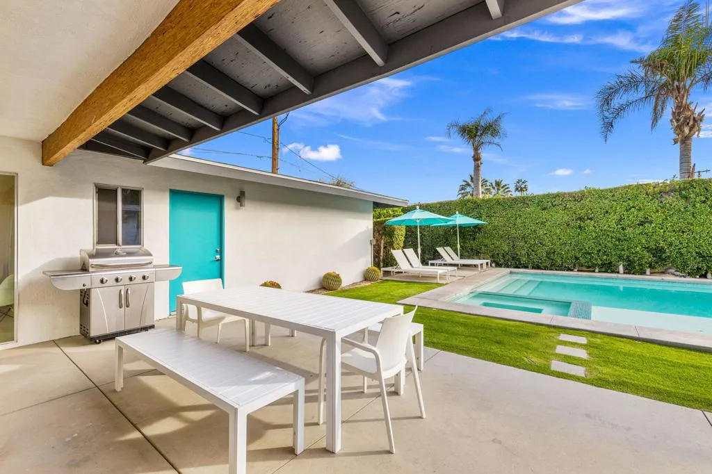 783 E Mesquite Avenue, Palm Springs, California 92264 home-pic-34