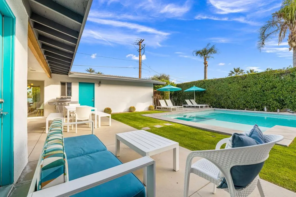 783 E Mesquite Avenue, Palm Springs, California 92264 home-pic-38