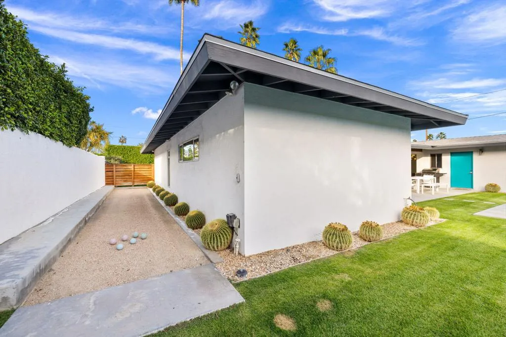 783 E Mesquite Avenue, Palm Springs, California 92264 home-pic-49