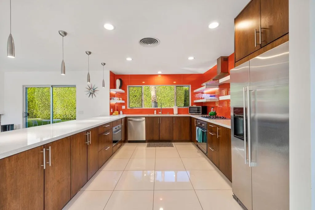 783 E Mesquite Avenue, Palm Springs, California 92264 home-pic-8