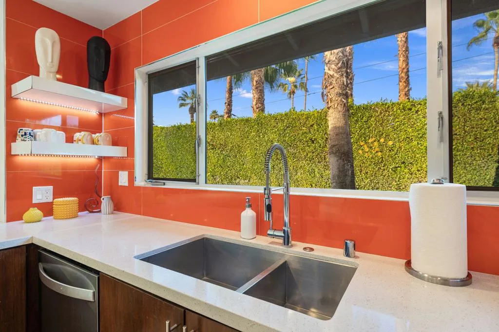 783 E Mesquite Avenue, Palm Springs, California 92264 home-pic-9