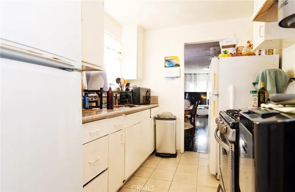 9814 Bandera, Los Angeles, California 90002 home-pic-13