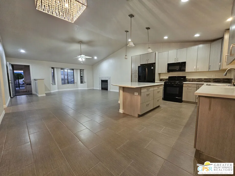68250 Durango Road, Cathedral City, California 92234 home-pic-9