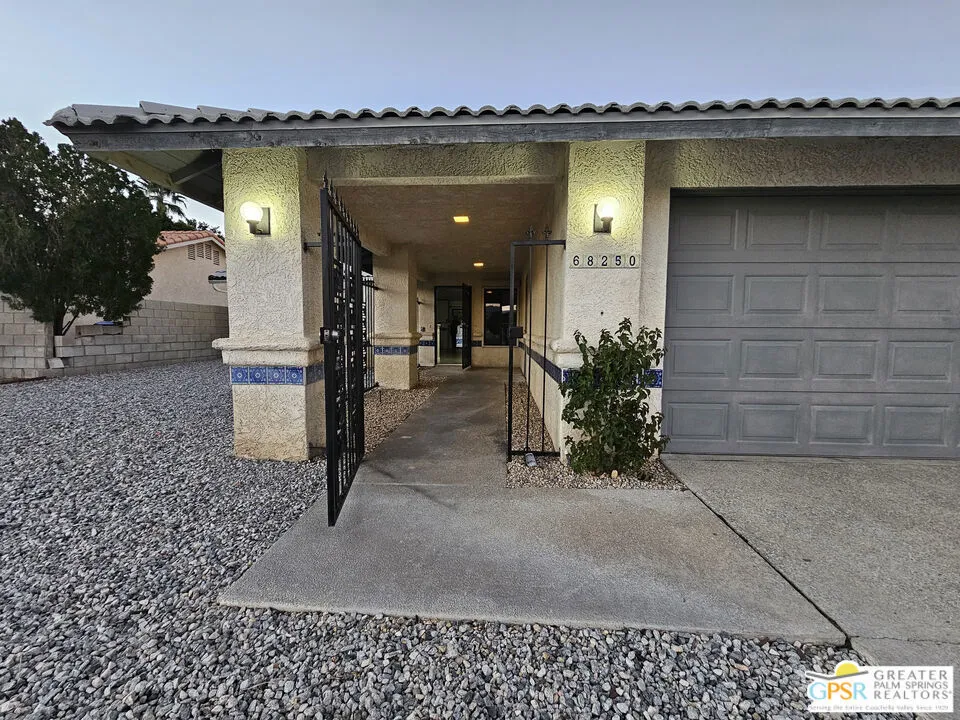 68250 Durango Road, Cathedral City, California 92234 home-pic-2