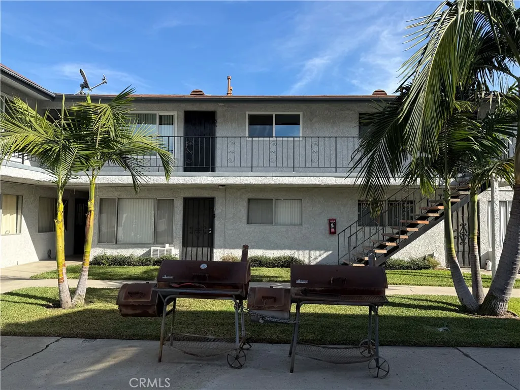 2890 E Artesia 36, Long Beach, California 90805 home-pic-1