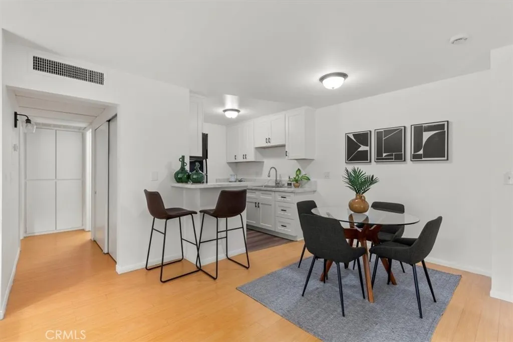576 N Bellflower Blvd 128, Long Beach, California 90814 home-pic-8