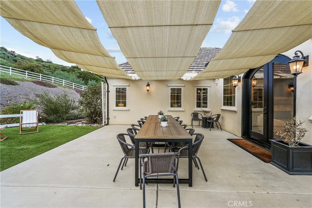 39851 Paseo Chaparro, Murrieta, California 92562 home-pic-12