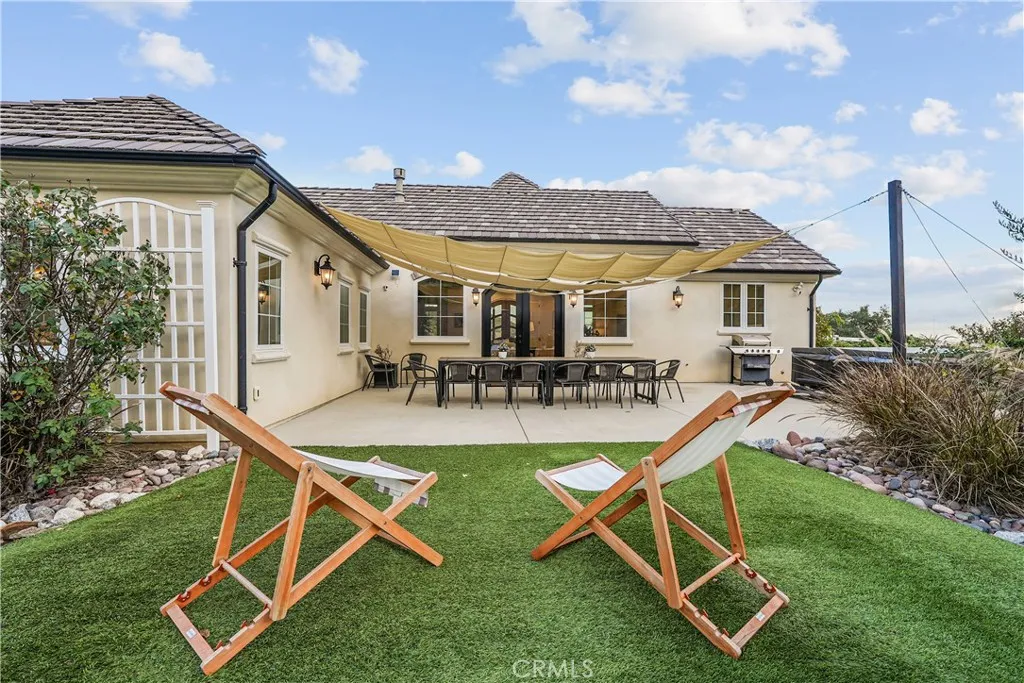 39851 Paseo Chaparro, Murrieta, California 92562 home-pic-9