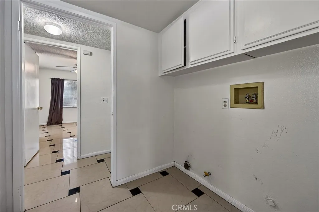 14646 Stallion, Victorville, California 92392 home-pic-25