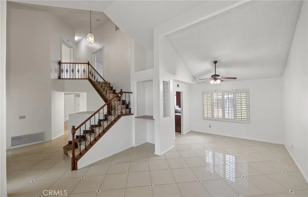 14646 Stallion, Victorville, California 92392 home-pic-10