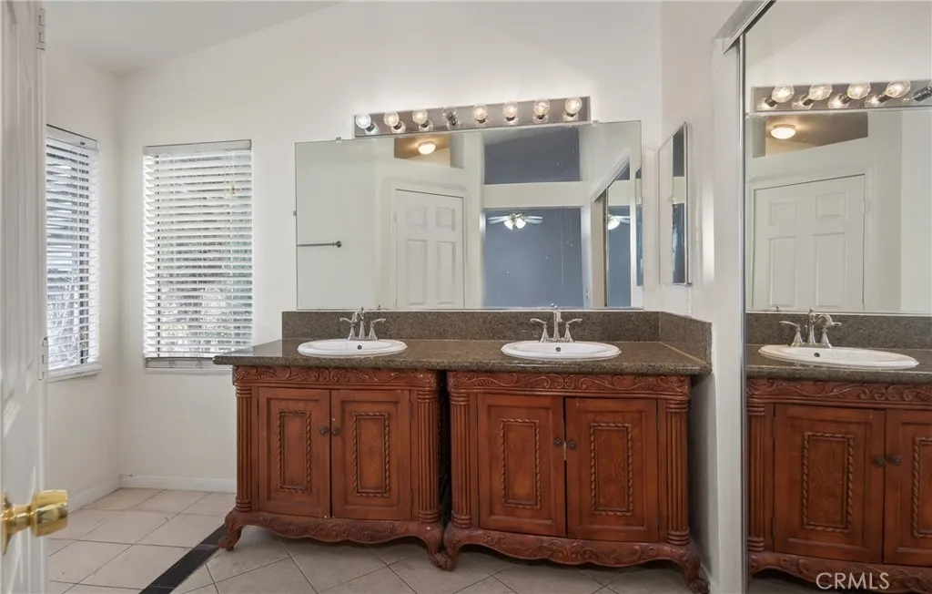 14646 Stallion, Victorville, California 92392 home-pic-31
