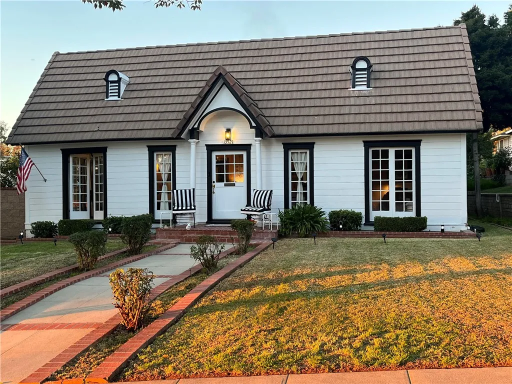 13521 Terrace, Whittier, California 90601 home-pic-1