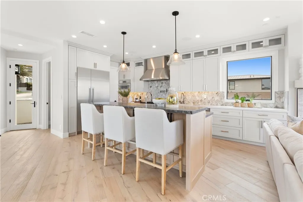 2141 Circle Drive, Hermosa Beach, California 90254 home-pic-12