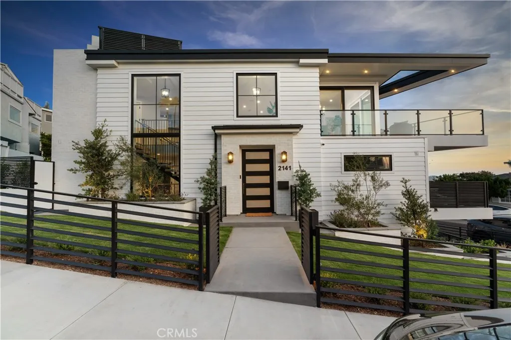 2141 Circle Drive, Hermosa Beach, California 90254 home-pic-4