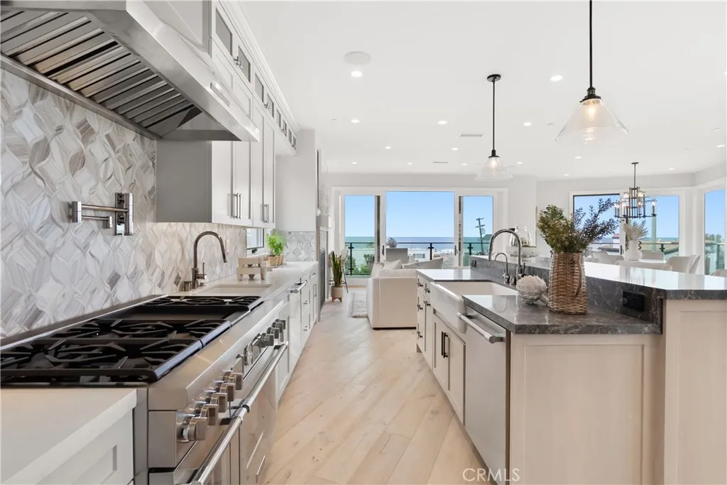 2141 Circle Drive, Hermosa Beach, California 90254 home-pic-14