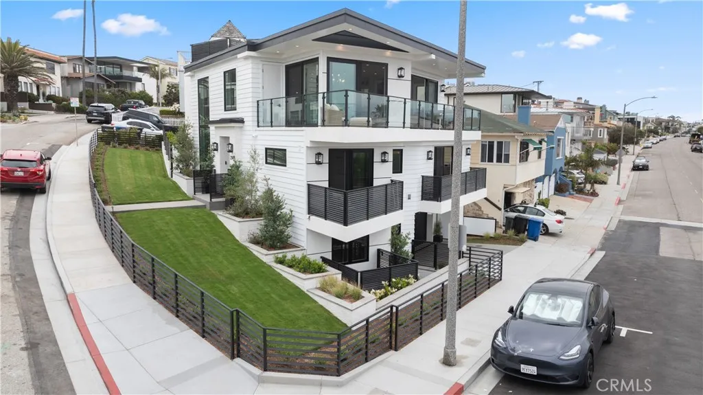 2141 Circle Drive, Hermosa Beach, California 90254 home-pic-47