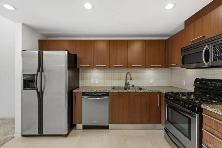 1431 Pacific Highway 602, San Diego, California 92101