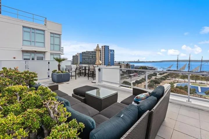 1431 Pacific Highway 602, San Diego, California 92101