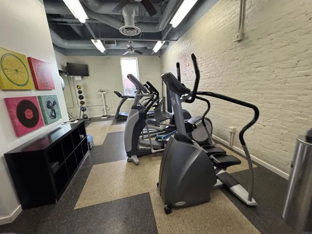 1431 Pacific Highway 602, San Diego, California 92101