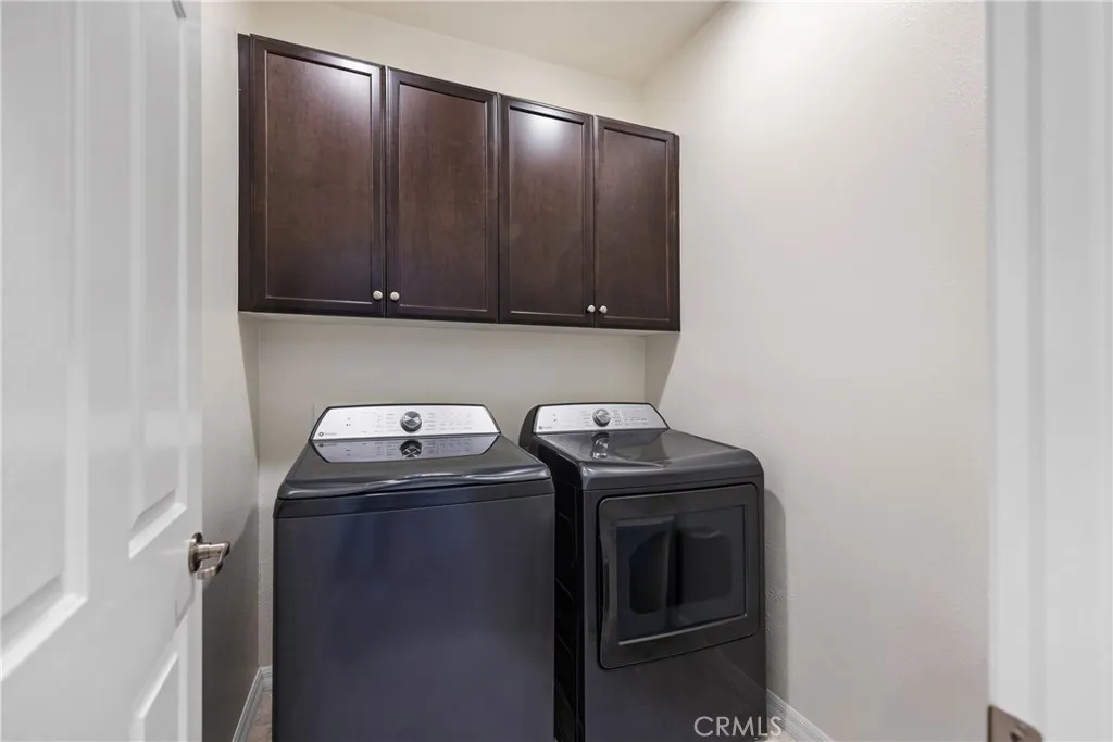 6069 Satterfield, Chino, California 91710 home-pic-16