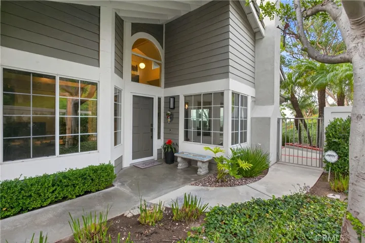 818 S Amber Lane, Anaheim Hills, California 92807