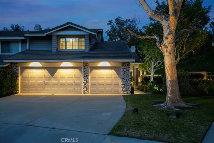 818 S Amber Lane, Anaheim Hills, California 92807