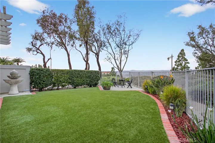 818 S Amber Lane, Anaheim Hills, California 92807