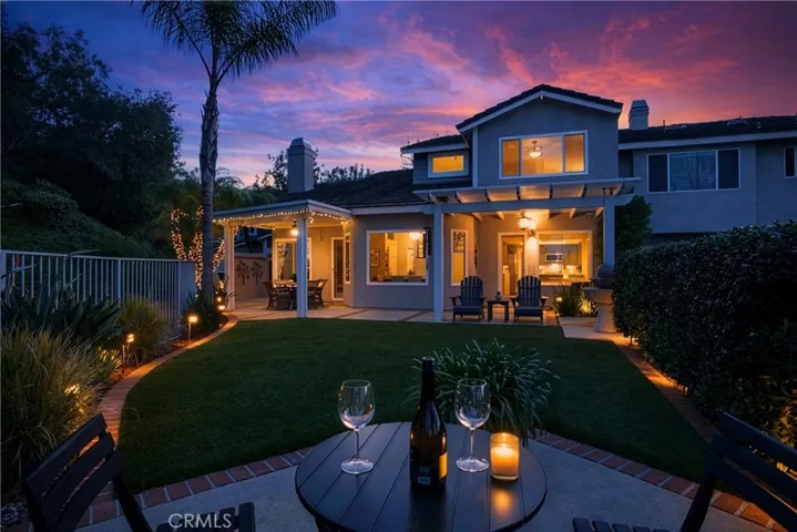 818 S Amber Lane, Anaheim Hills, California 92807