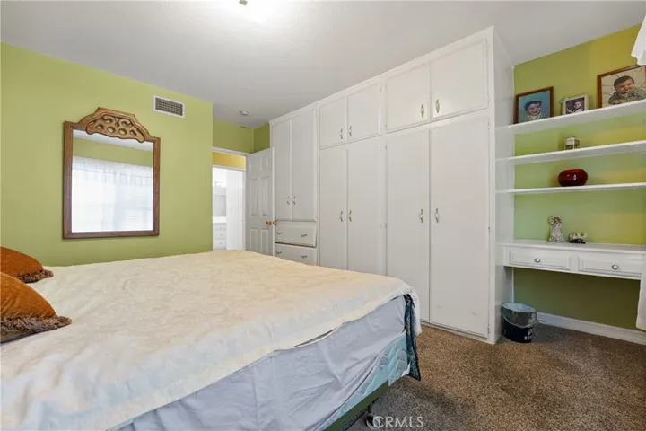 9560 Shoshone Avenue, Northridge, California 91325