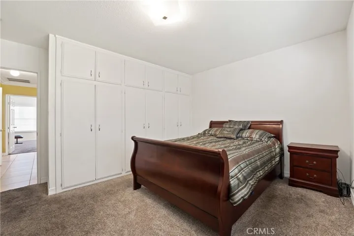 9560 Shoshone Avenue, Northridge, California 91325